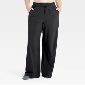All in Motion Black Wide Leg Pants